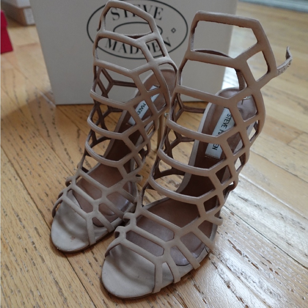 Steve Madden Beige Cut-Out Heels